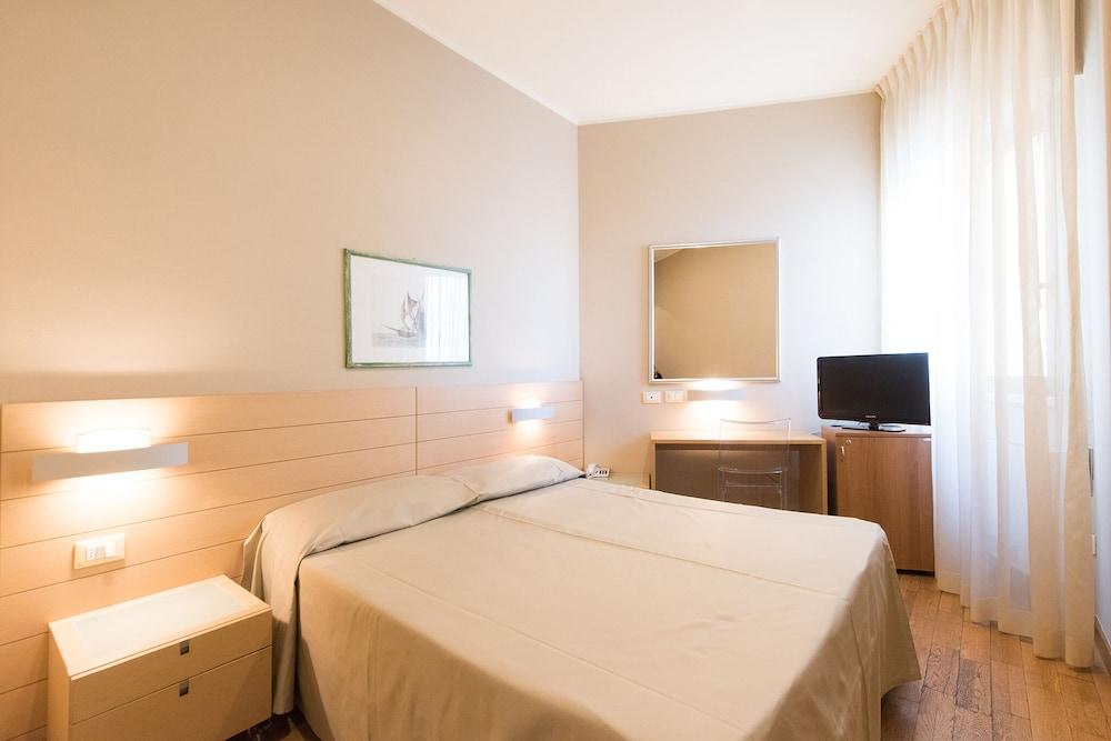 Hotel San Francisco Viareggio Zewnętrze zdjęcie